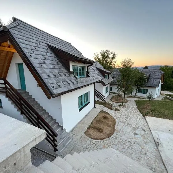 Retro Village Ravne, hotel v destinaci Visoko
