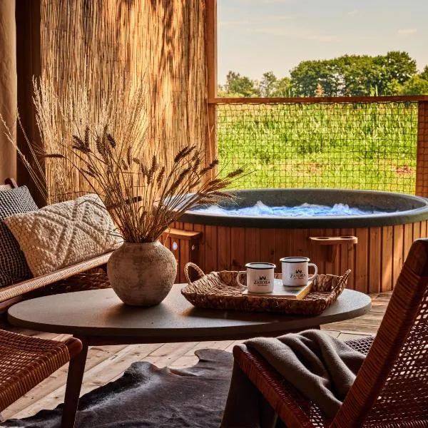 Zatoria Luxury Glamping ZATOR, khách sạn ở Zator