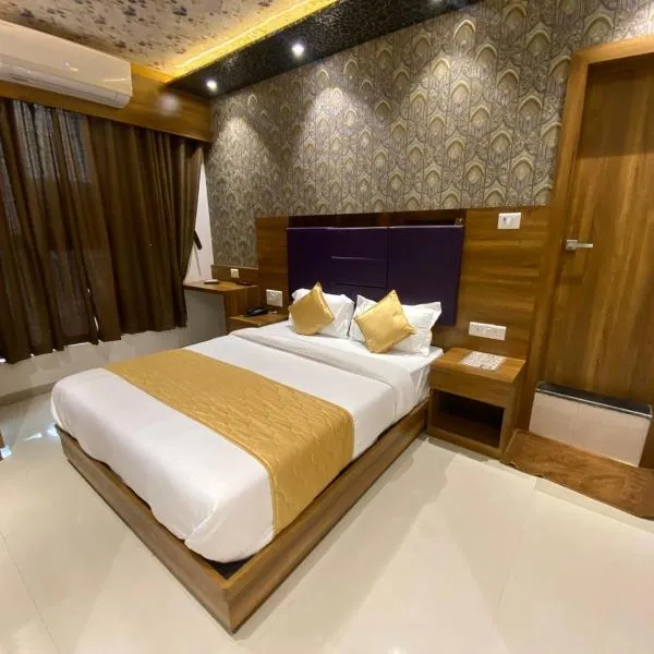 Hotel BKC CROWN - Near Trade Centre, Visa Consulate、ムンバイのホテル