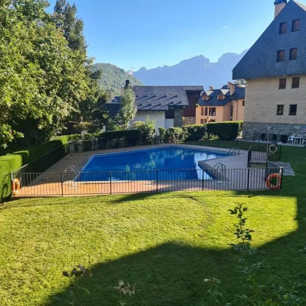 Apartamento en Panticosa, hotel in Panticosa