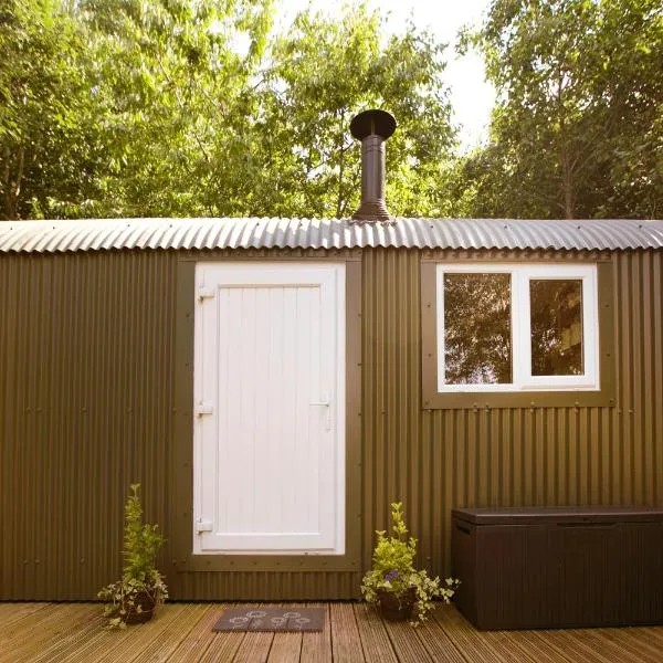Riverwood Farms Shepherds Hut, hotel v destinaci Talaton