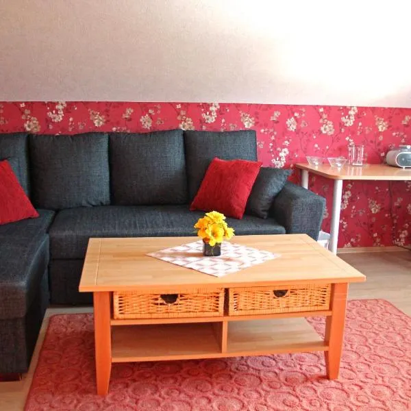 Rivaal Guesthouse-Cafe, hotell Põltsamaal