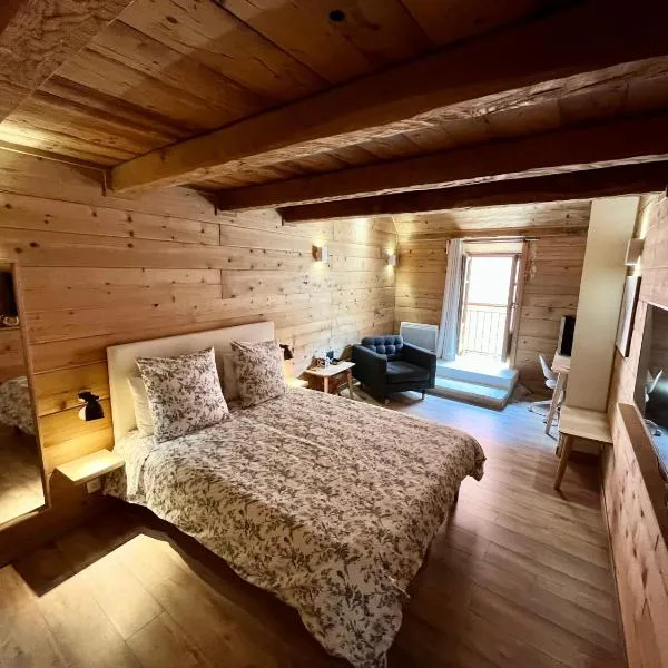 Suite "chalet" dans maison de village – hotel w mieście La Brigue