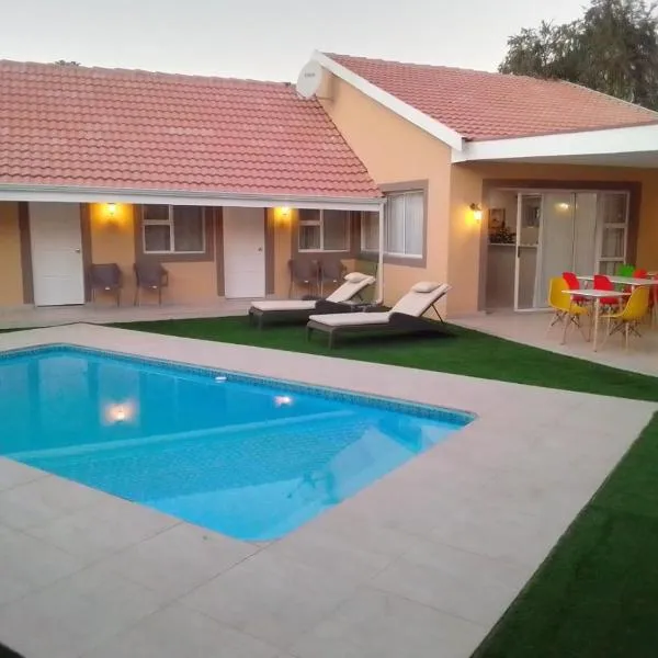 Benoni N12 Hotel، فندق في Brakpan