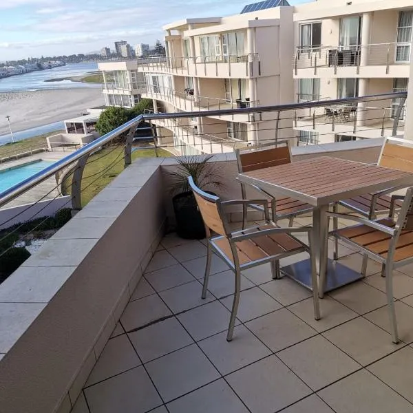 Lagoon Beach Apartment 309, khách sạn ở Cape Town
