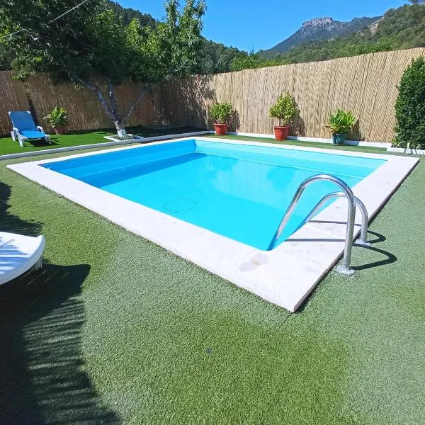 Alojamiento Rural Puente Honda, hotel v destinaci Siles
