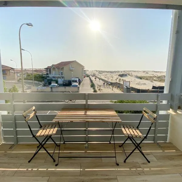 Appartement au pied des dunes avec vue: Biscarrosse şehrinde bir otel