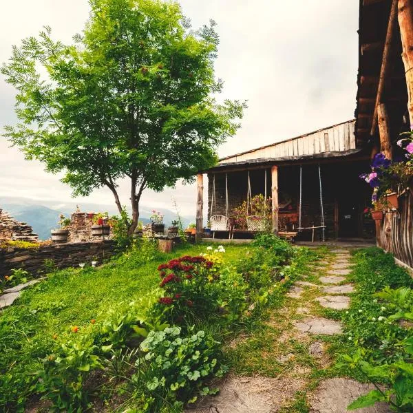 Guest house Sargiri, hotel di Omalo