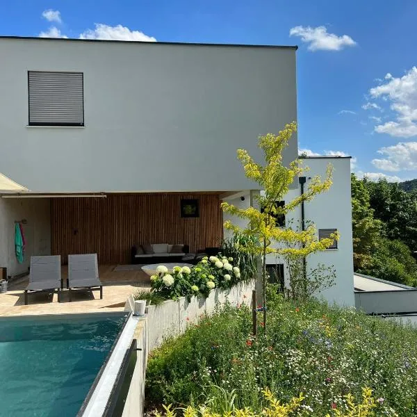 Ferienchalet Burgenblick, hotel in Riedenburg