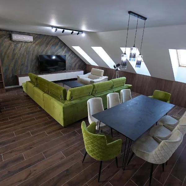 DeLux Center Apartments Inđija, hotel v destinaci Inđija