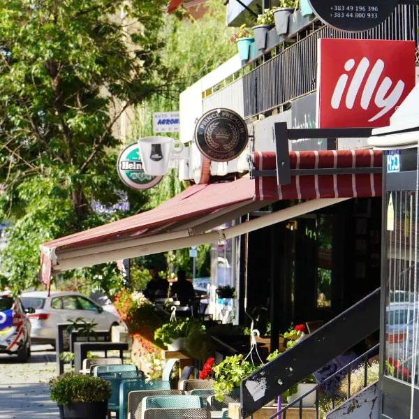 Moon Hostel, hotel v destinaci Pristina