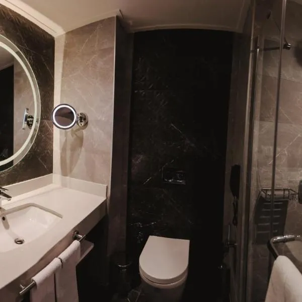 Crowne Plaza Ankara by IHG, hótel í Ankara