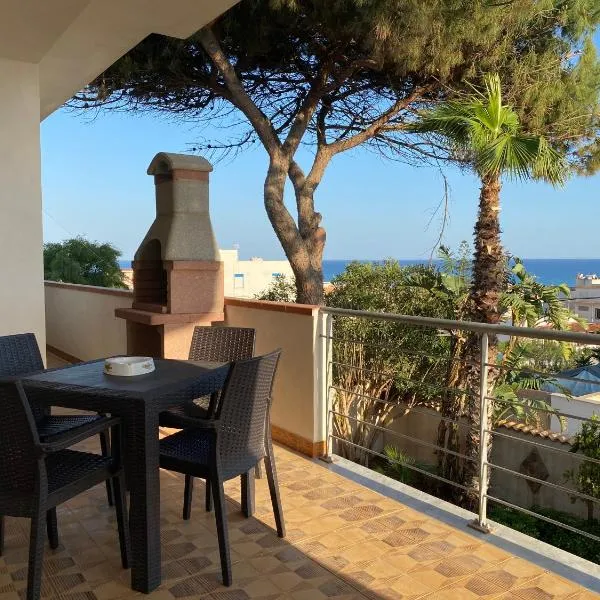 Vista Mare - Alloggio con splendida Terrazza, hotell sihtkohas Triscina