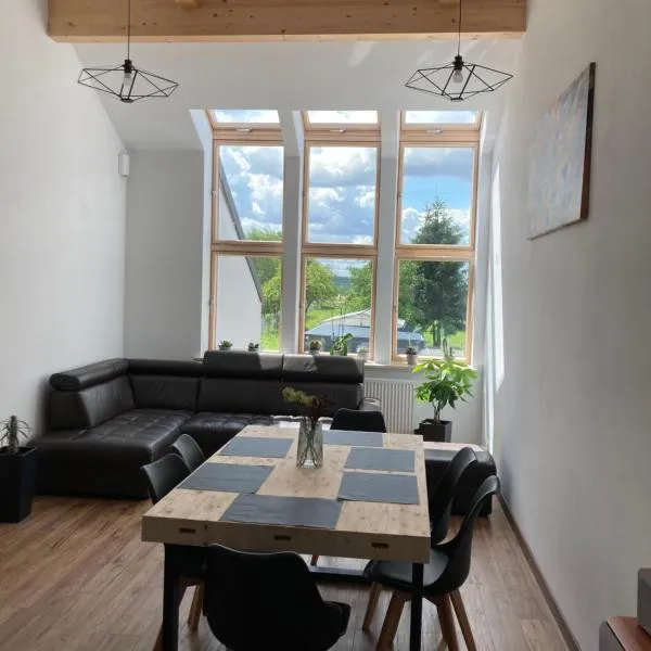 Apartament Noclegi Tokarnia Duża 126, hotel in Tokarnia
