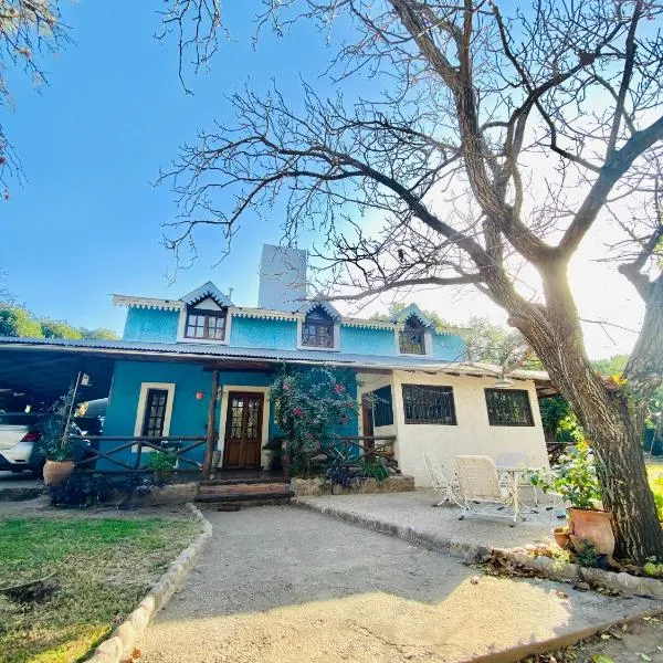 Hospedaje Casa Azul, hotel v destinaci Villa Allende