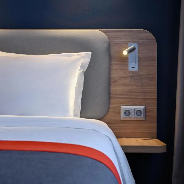 Holiday Inn Express - Almaty by IHG, hotel in Almaty