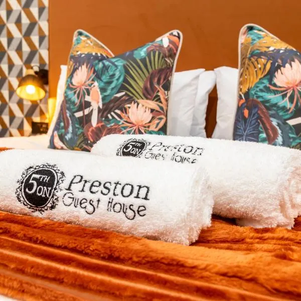 5th On Preston Guest House, hotel v destinaci East London