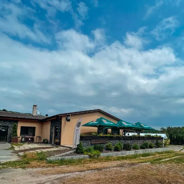 Penzion Black Hole, hotel in Provodín