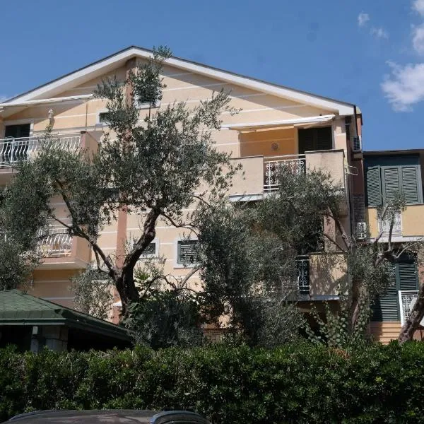 Kuca Radovic, hotel in Petrovac na Moru