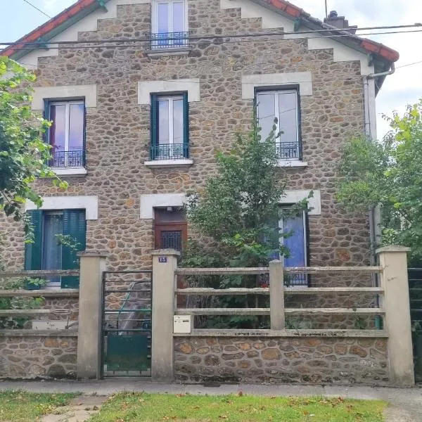 Chambres HABILIS, hotel di Paray-Vieille-Poste