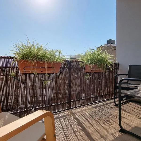 Tarragona centro Familiar 4-habitaciones 2-baños – hotel w mieście Tarragona