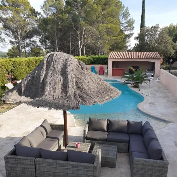 La Bastide Des Selves, hotel v destinaci Draguignan