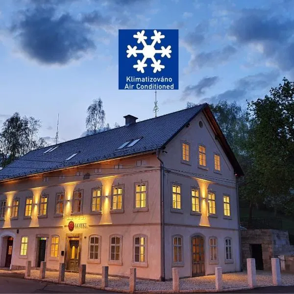 Hotel KORTUS, отель в городе Етршиховице