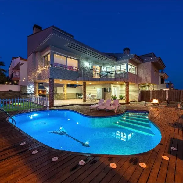 Villa Luxury Rock Tirri, hotel sa Reus