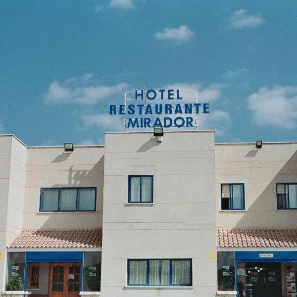 Hotel Mirador, hotel v destinaci Velilla de San Antonio