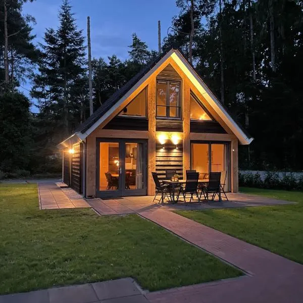 Chalet in Lochem near Forest & Cycling, hotel in Lochem