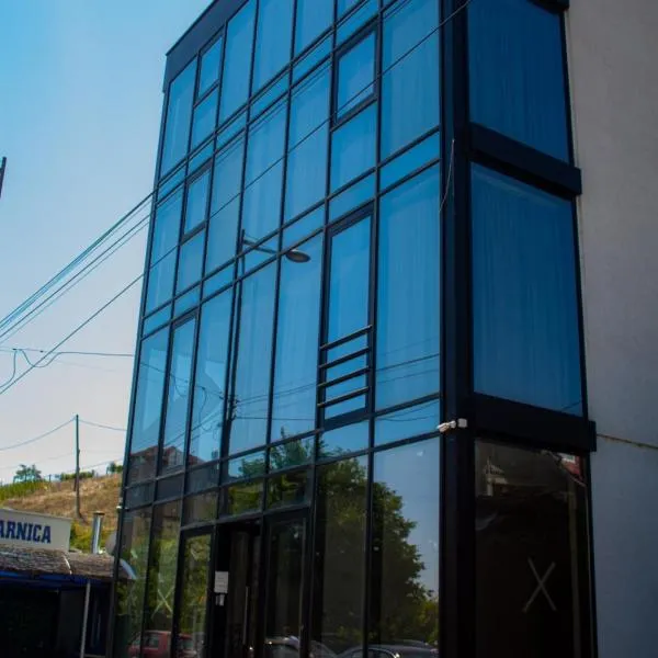 Glass Apartmani, hotel i Radaljica