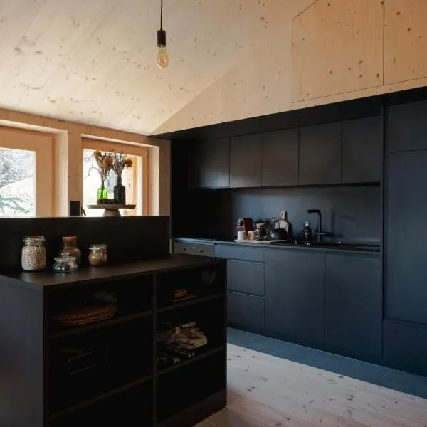 ALTYPIC Mayen d'exception en Valais, hotel in Bruson