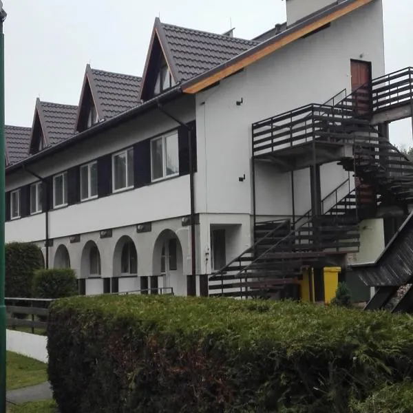 Pokoje Gościnne KORMORAN, hotel em Kąty Rybackie