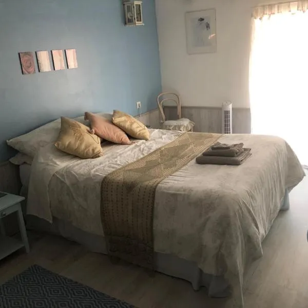 Les Landes, hotel v destinaci Saint-Pardoux-Corbier