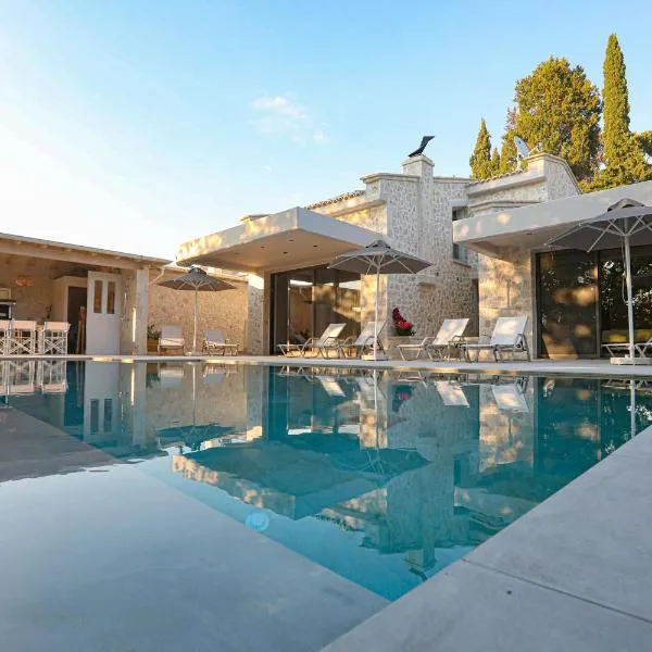 My Mediterranean Corfu Luxury Villa with Private Swimming Pool, hotelli kohteessa Kontokáli