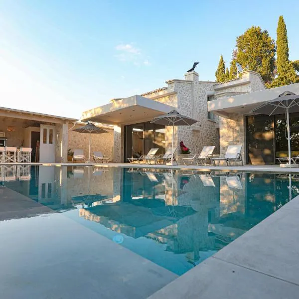 My Mediterranean Luxury Villa with Swimming Pool, hotel en Kontokali