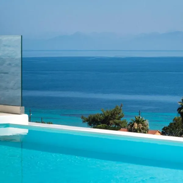 Villa Ouranos - Luxurius modern villa pool, close to the beach, hotel v destinaci Lefkada