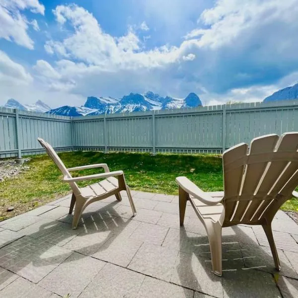Canmore में, होटल Nakiska, 2 Bed 1 Bath with Mtn Views