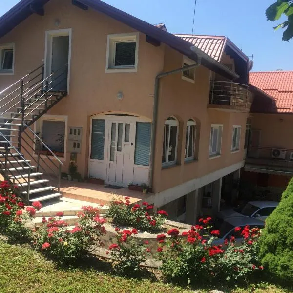 Hostel Jedvaj, hotel v destinácii Krapina
