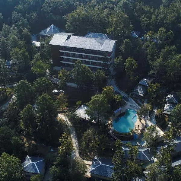Punarnava Resort & Spa, hotel v destinaci Déhrádún