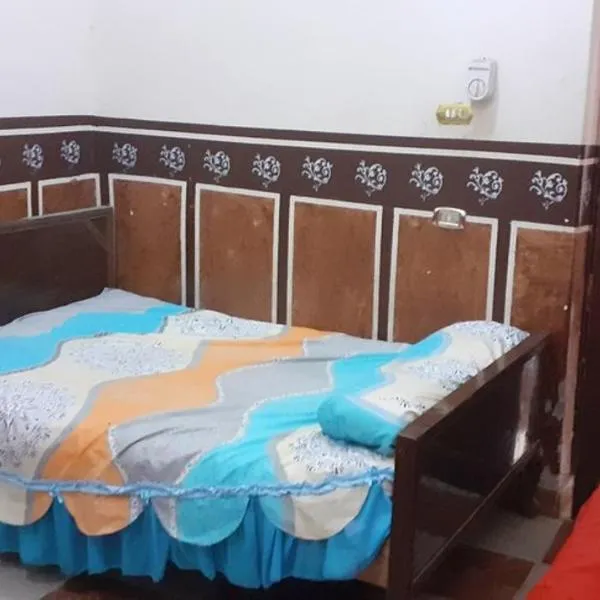 Village Room in the Countryside, hotel in Minya