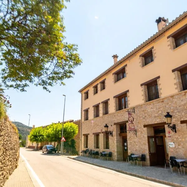 Hostal El Guerrer, hotel Todolellában