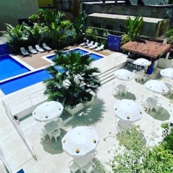 Cap2, flat com churrasqueira , 2 dormitórios, piscina, muito próximo a praia