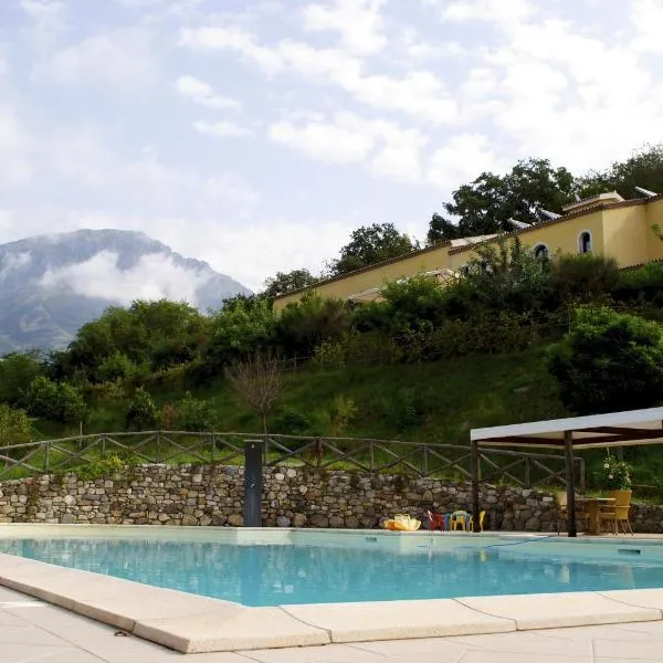 Agriturismo L'Arca di Anna Brambilla, hotel em Belvedere Marittimo