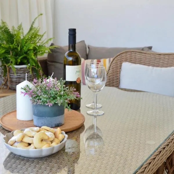 Apartman Paula, hotel in Milna