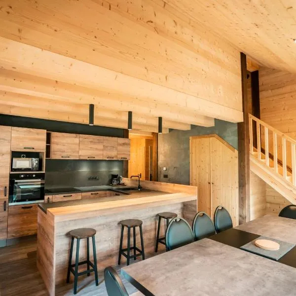 CHALET LES CERFS, hotel v destinácii Châtel