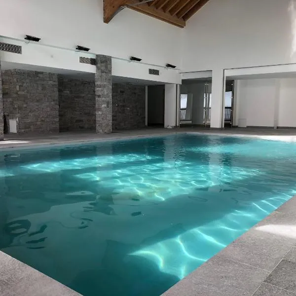 residence avec piscine ,chalet des rennes, hotel v destinaci Vars