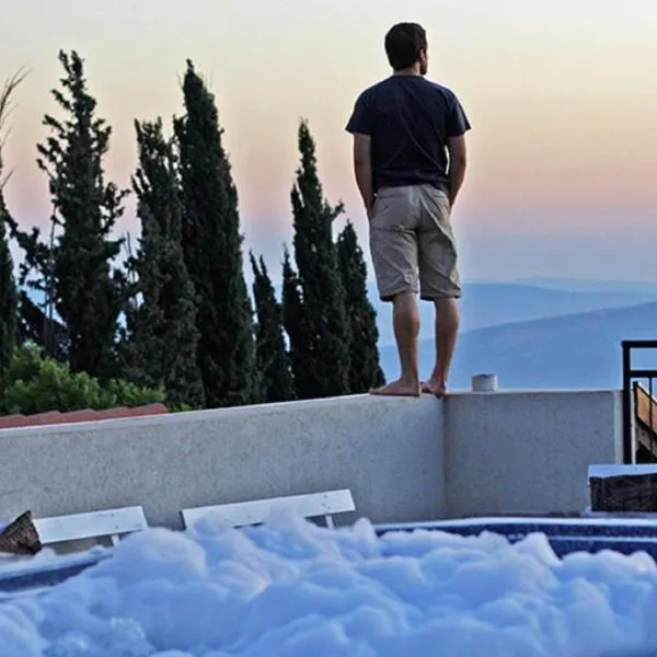 Roof Of The Galilee, hotel in Amirim