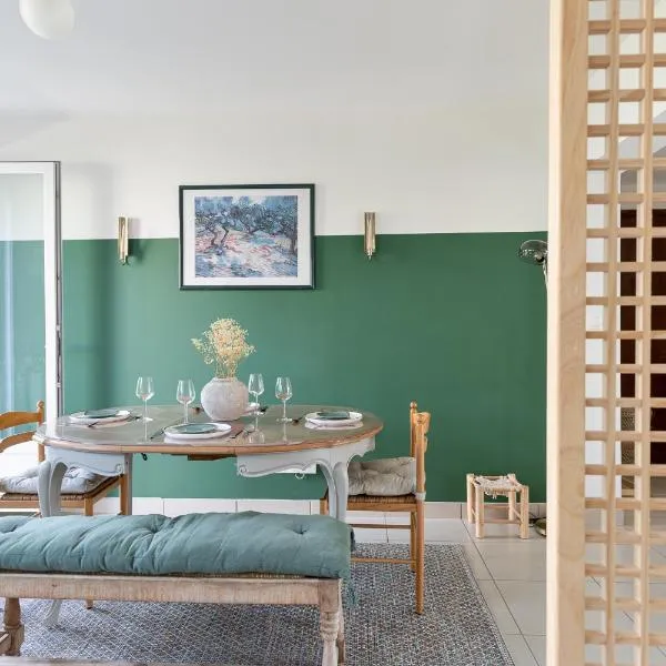 Appartement spacieux 1 chambre parking gratuit, מלון בואלנס