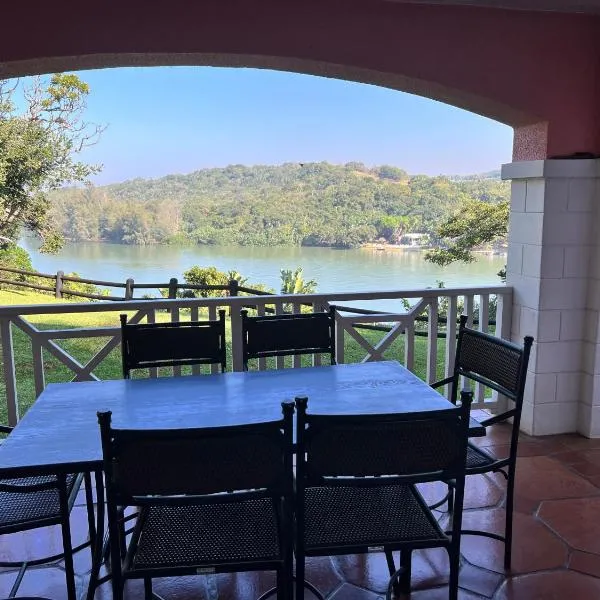 Caribbean Estates 29 Montego Bay, hotel in Port Edward